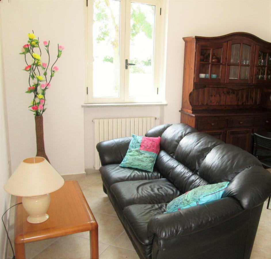 Bed and Breakfast Gaietta Frassineto Po Exterior foto