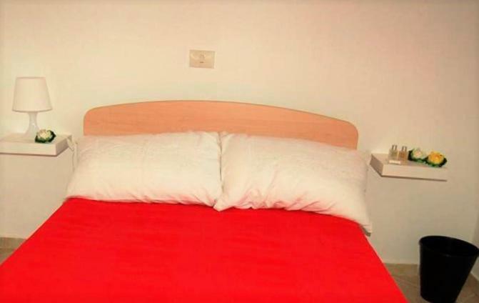 Bed and Breakfast Gaietta Frassineto Po Exterior foto