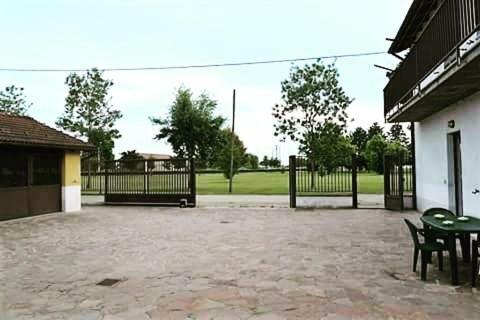 Bed and Breakfast Gaietta Frassineto Po Exterior foto