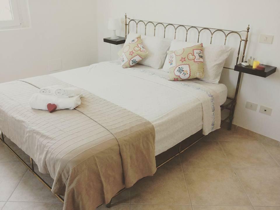 Bed and Breakfast Gaietta Frassineto Po Exterior foto