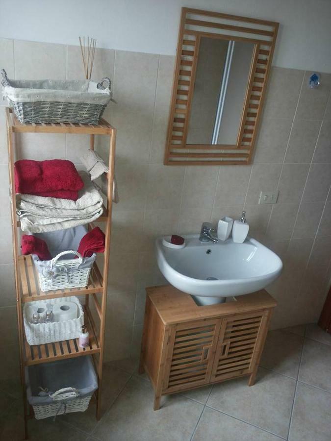 Bed and Breakfast Gaietta Frassineto Po Exterior foto